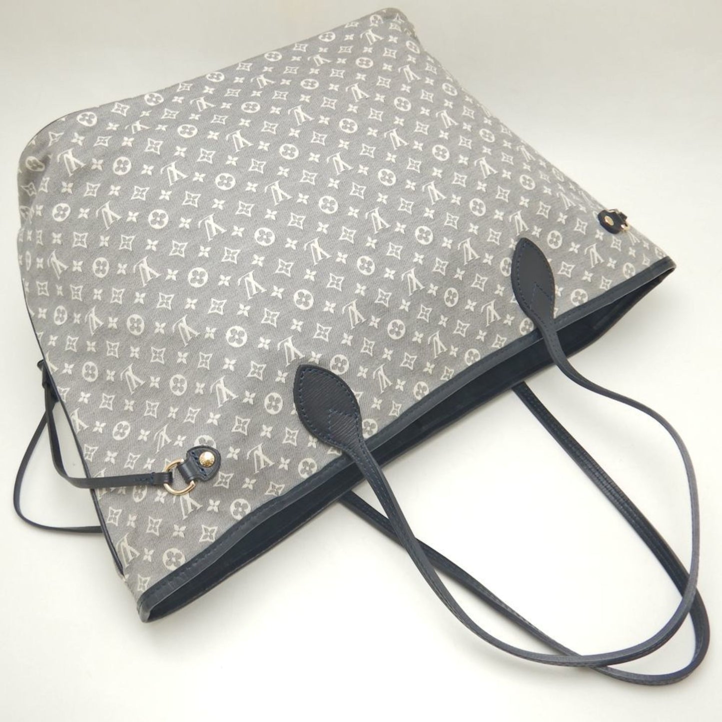 LOUIS VUITTON Idylle Tote