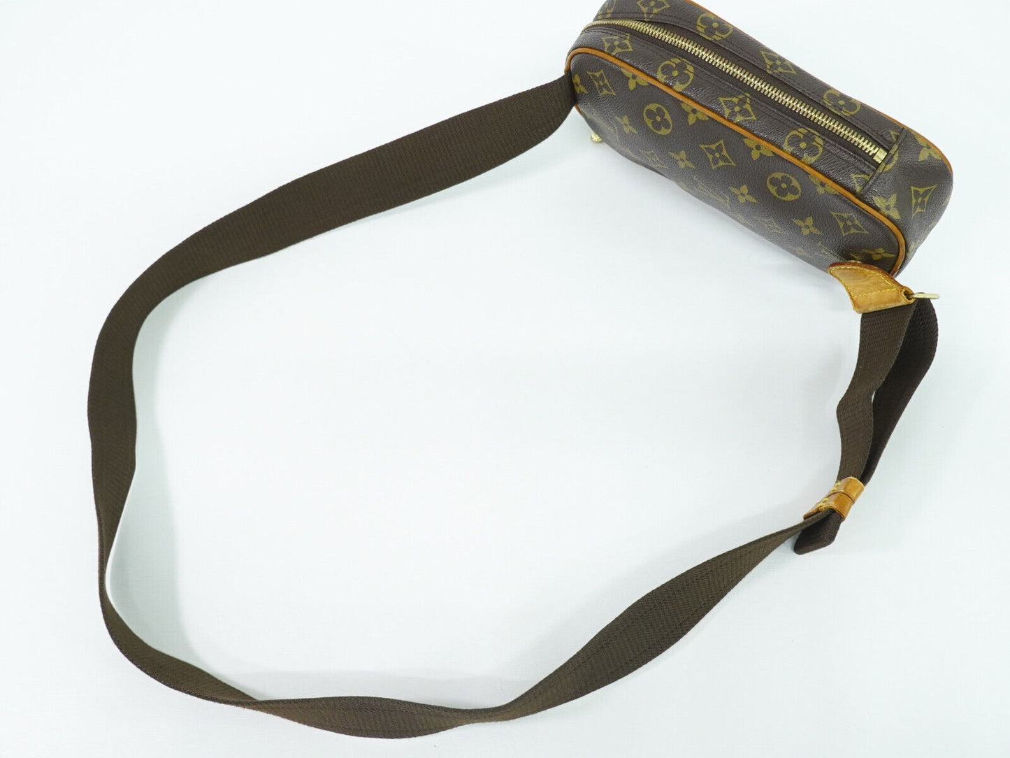 LOUIS VUITTON Gange Clutch Bag
