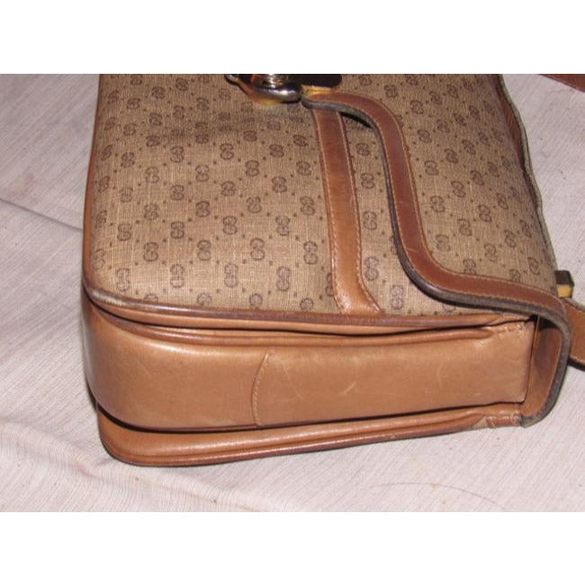 Gucci Leather Canvas Shoulder Bag