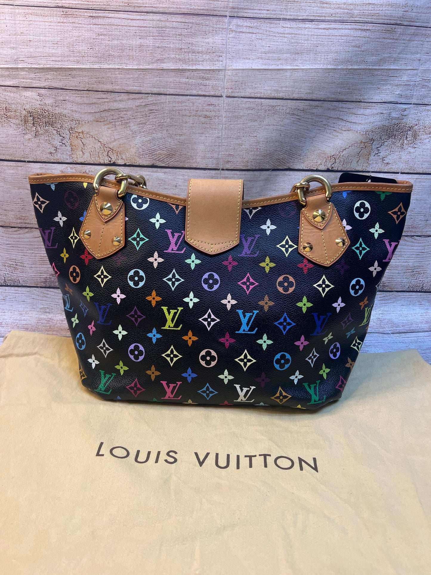 Handbag Luxury Designer By Louis Vuitton Size: Large