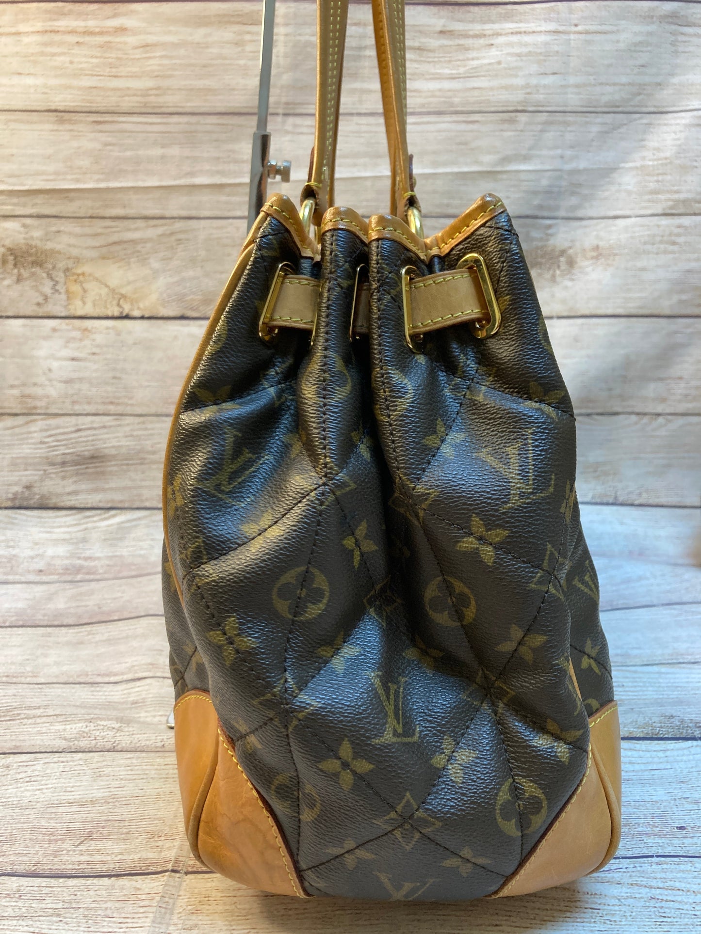 Handbag Luxury Designer By Louis Vuitton Size: Large