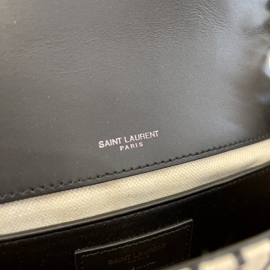 Yves Saint Laurent Niki Medium Chain Bag
