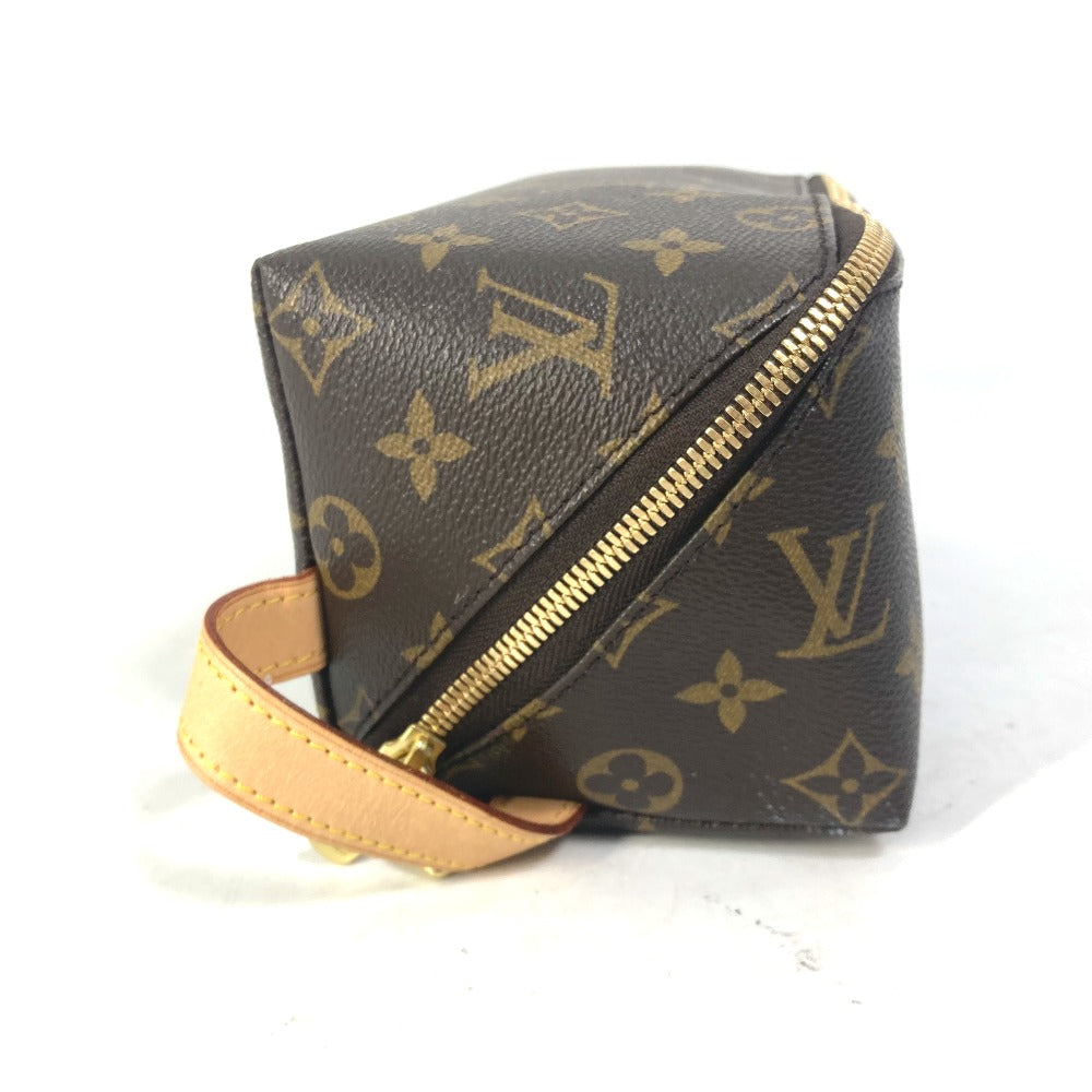 LOUIS VUITTON Pouch Monogram canvas Brown 6-piece set Monogram shoe maintenance set