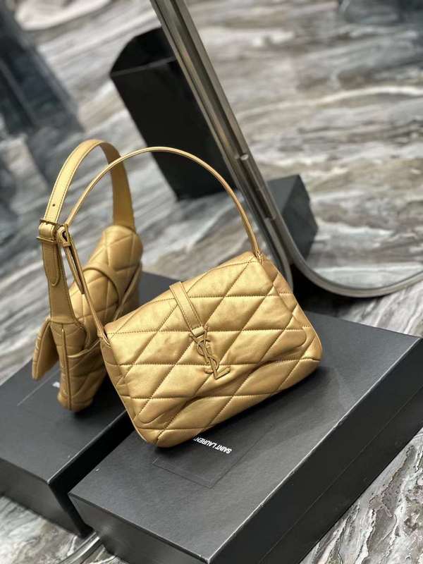 Yves Saint Laurent - Bags 