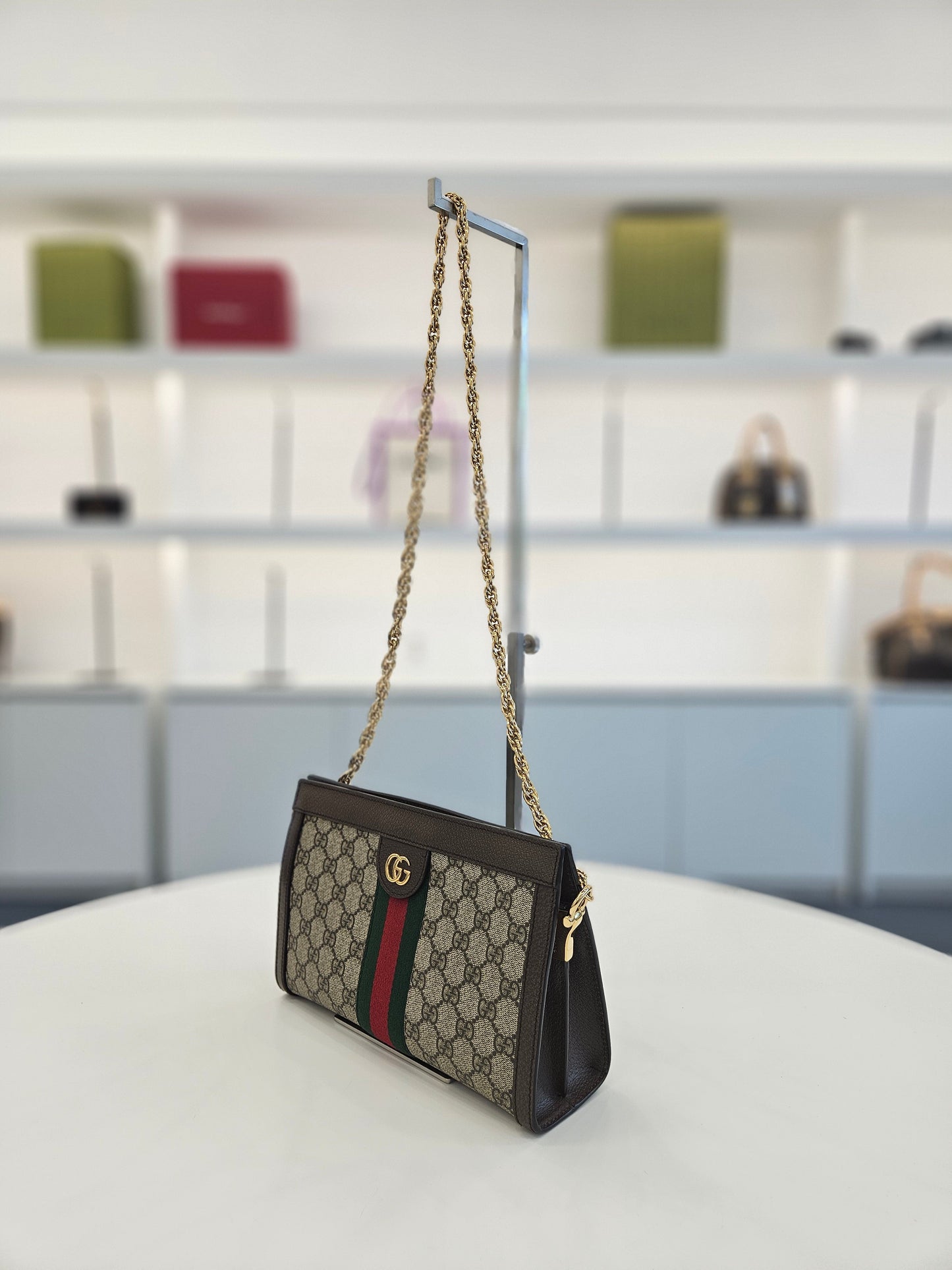 Gucci Chain Leather Shoulder Bag