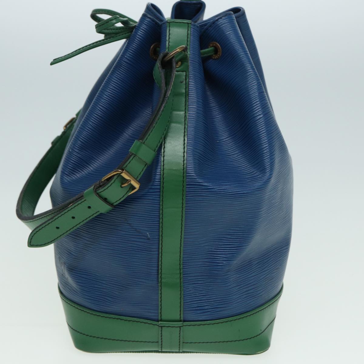 LOUIS VUITTON Noe Shoulder Bag