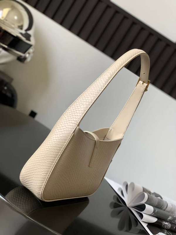 Yves Saint Laurent - Bags 
