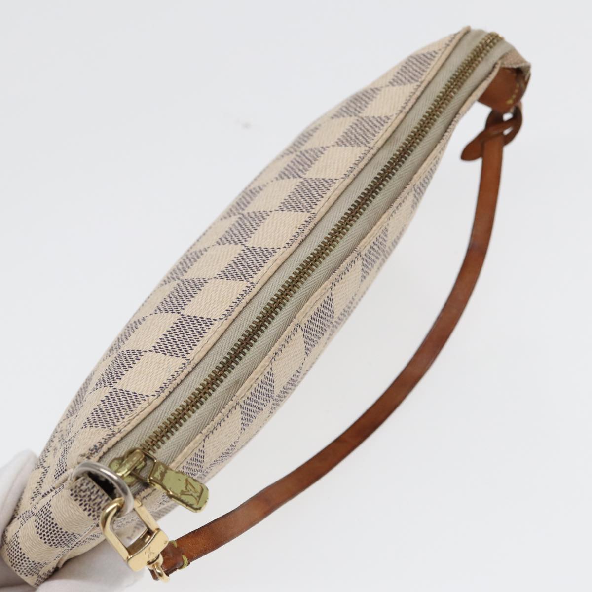 LOUIS VUITTON Pochette Accessoire Clutch Bag