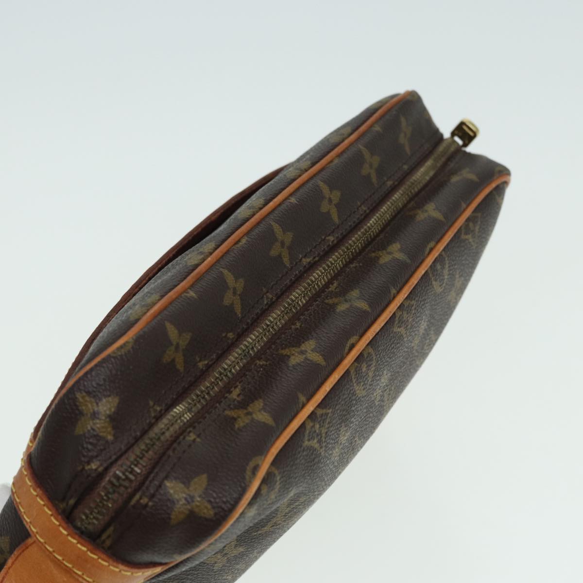 LOUIS VUITTON Compiegne 28 Clutch Bag