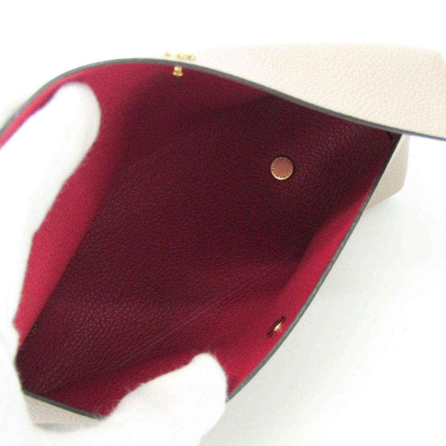 LOUIS VUITTON Women's Pouch Beige Clutch