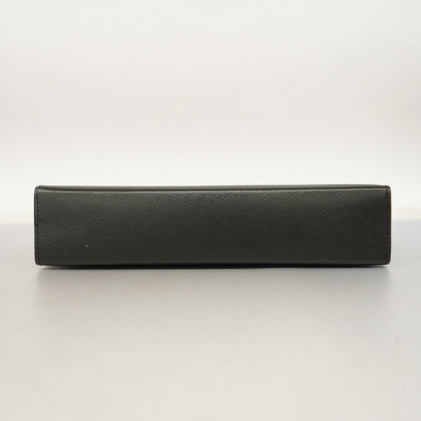 Louis VuittonAuth Taiga Pochette Voyage MM Men's Clutch Bag Ardoise