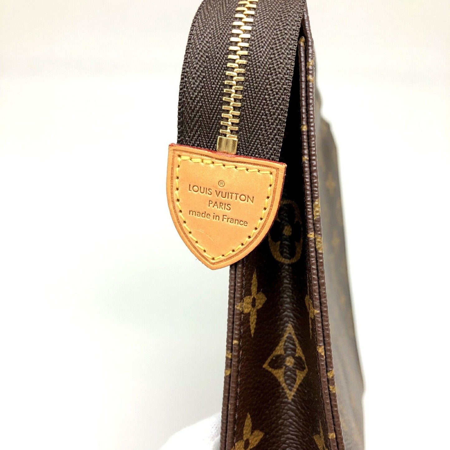 LOUIS VUITTON Posh Toilette 26 Brown Gold Hardware Pouch Monogram Women's Second Bag