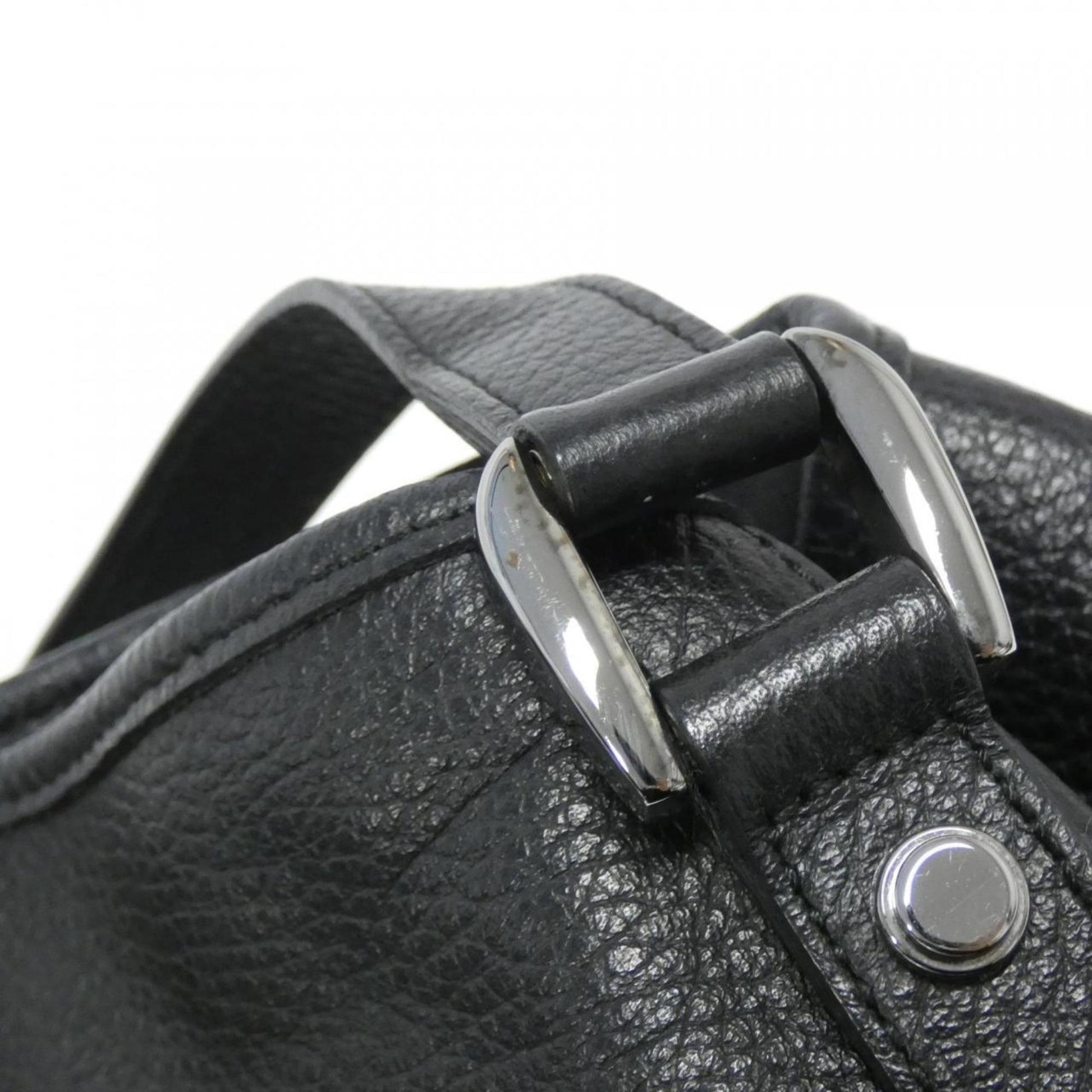 Gucci Leather Shoulder Bag