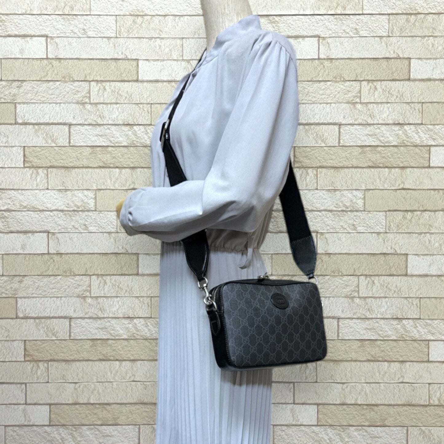 Gucci Leather Shoulder Bag