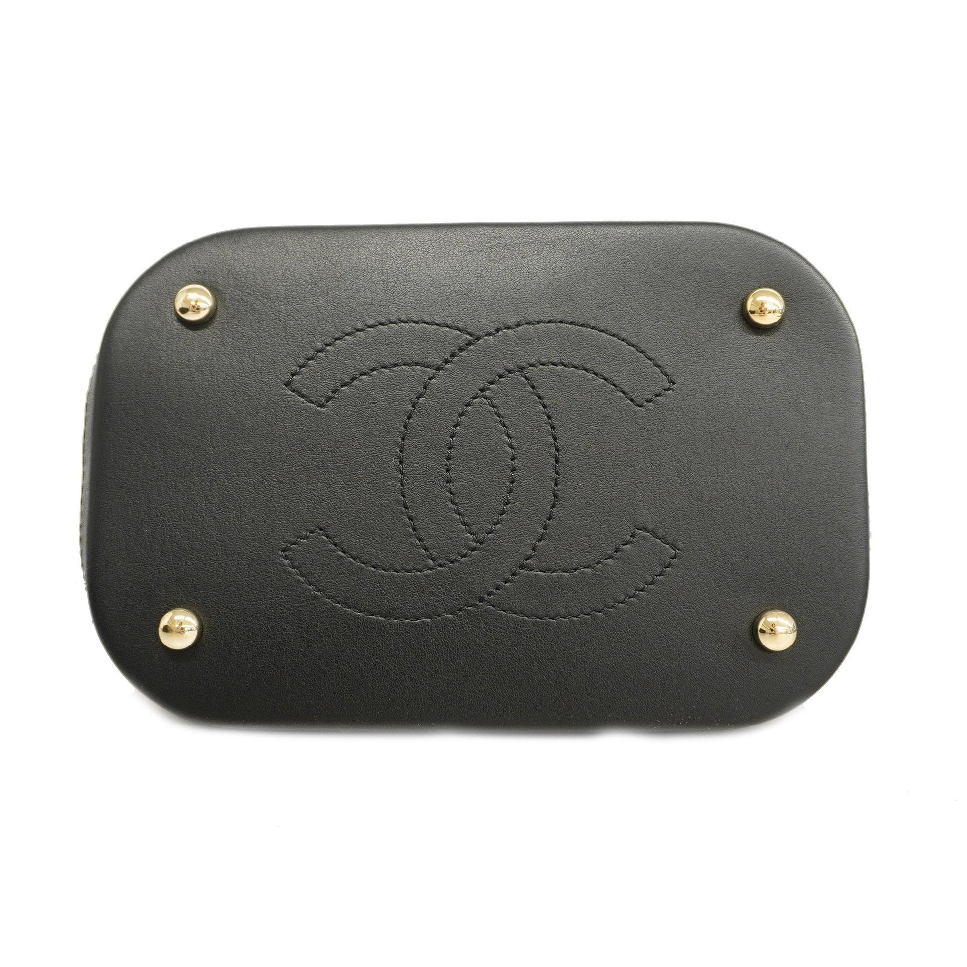 Chanel Matelassé Shoulder Bag - Almora Bags