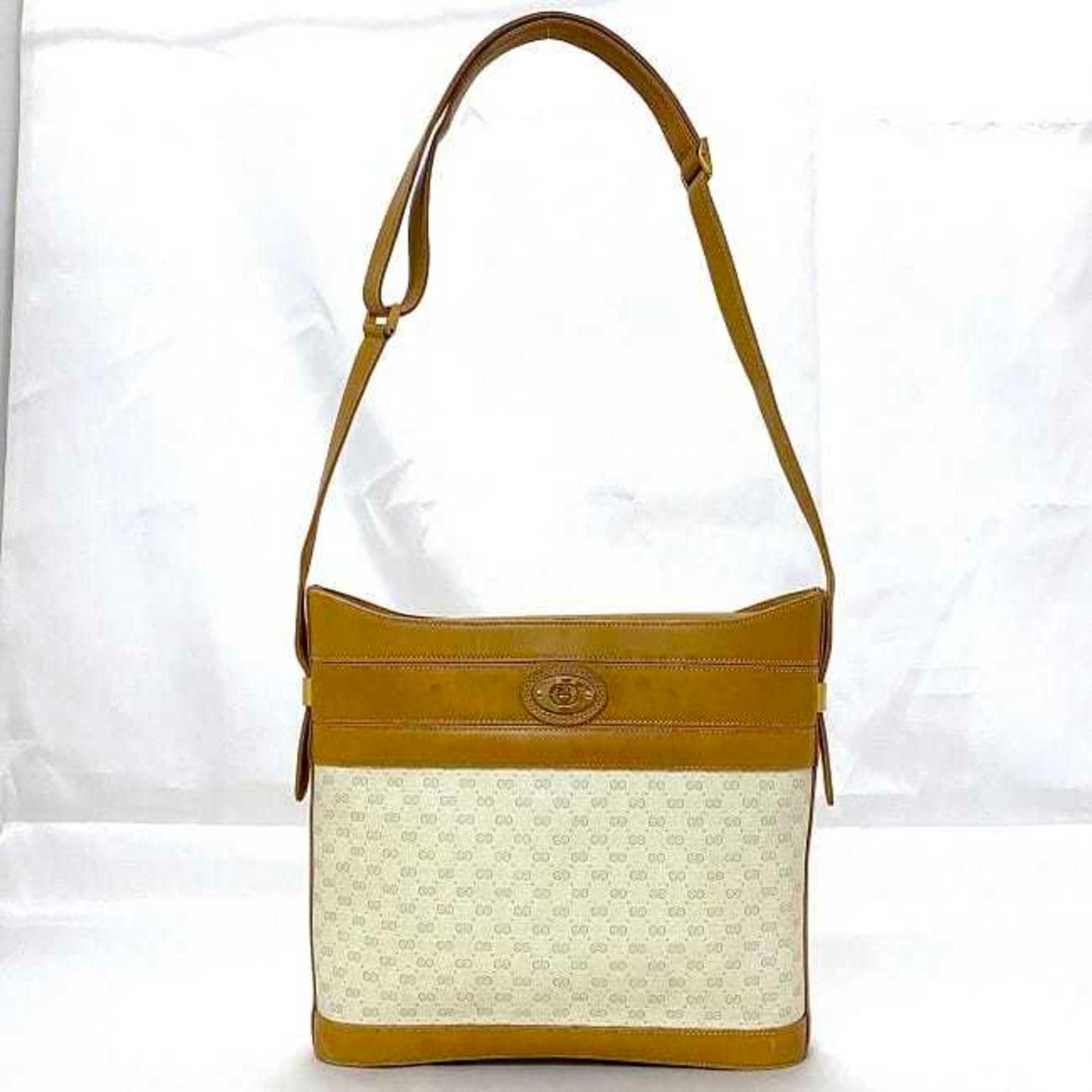 Gucci Leather Shoulder Bag
