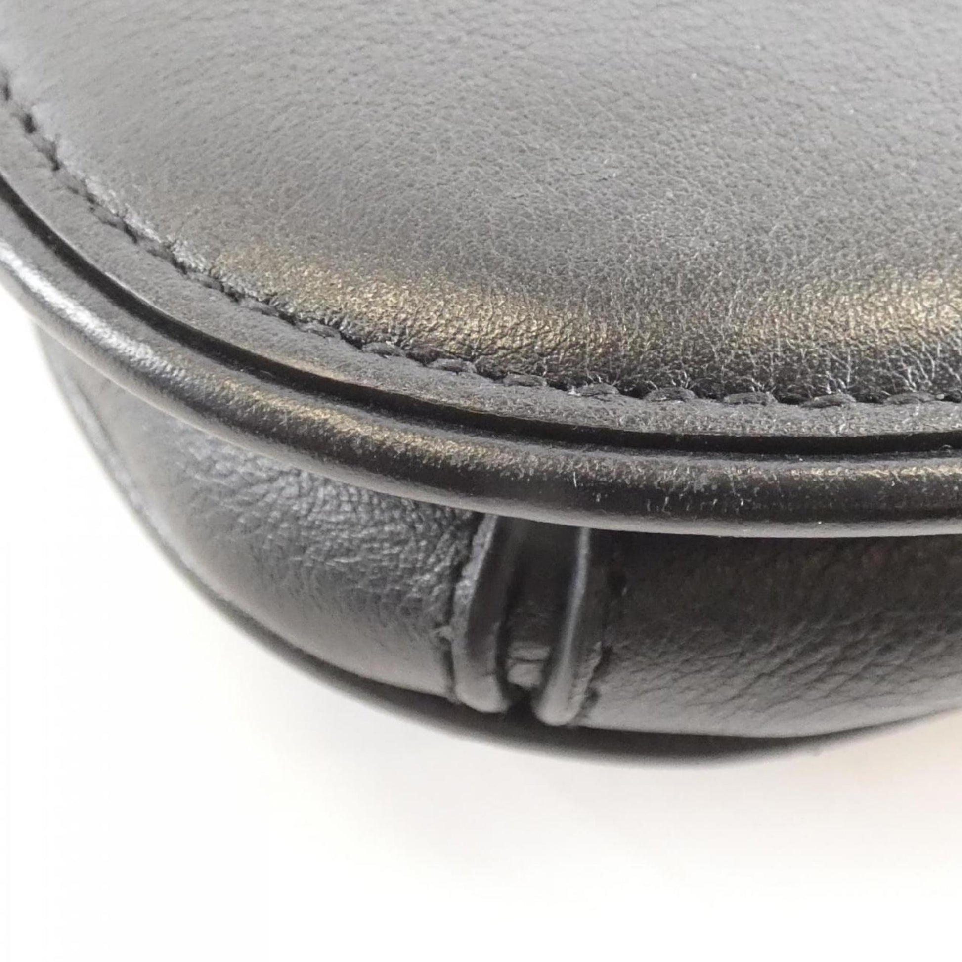 Gucci Leather Shoulder Bag