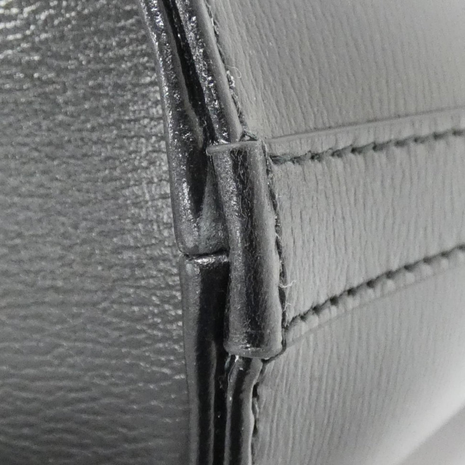 Gucci Leather Shoulder Bag