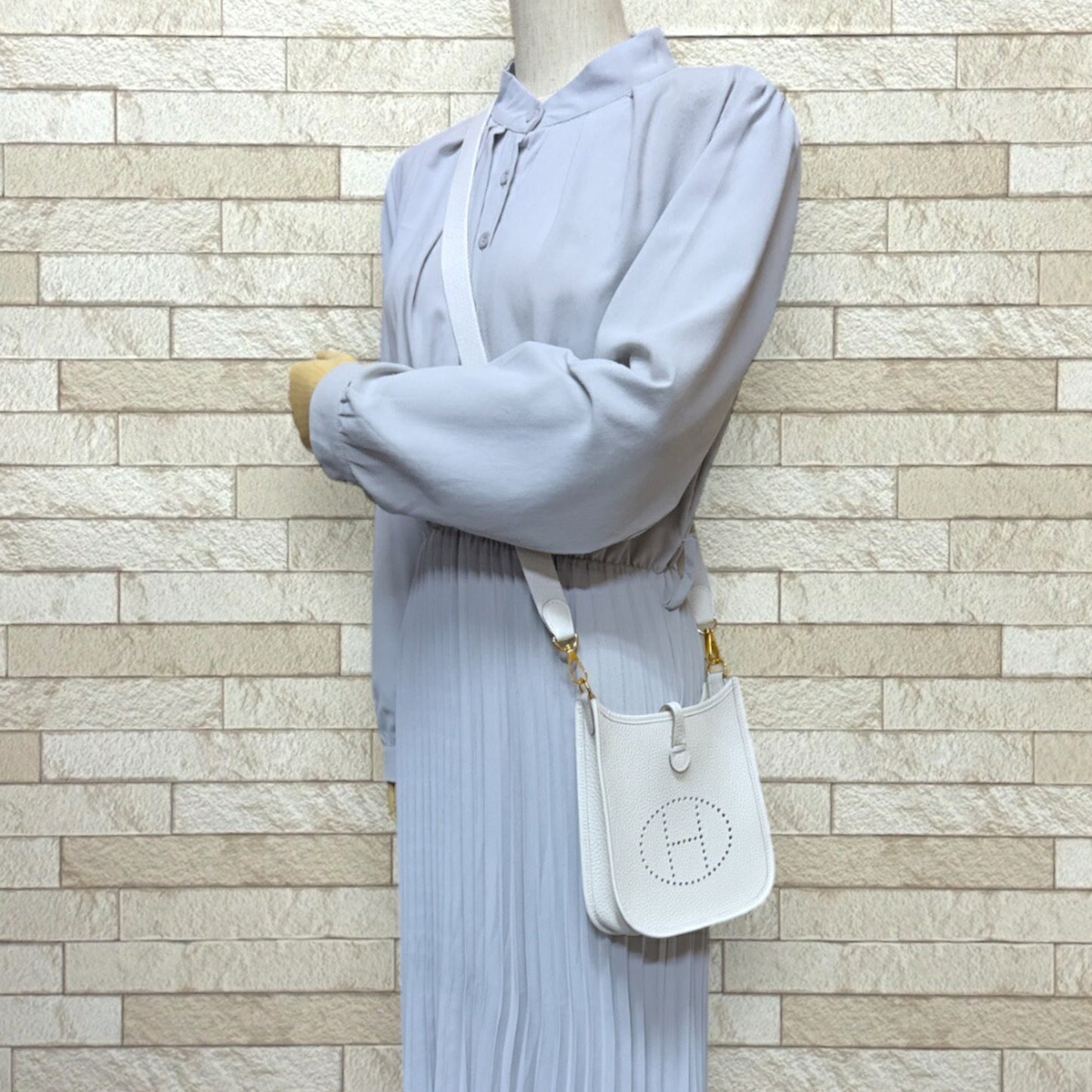 Hermes Evelyne White Leather Shoulder Bag ( )