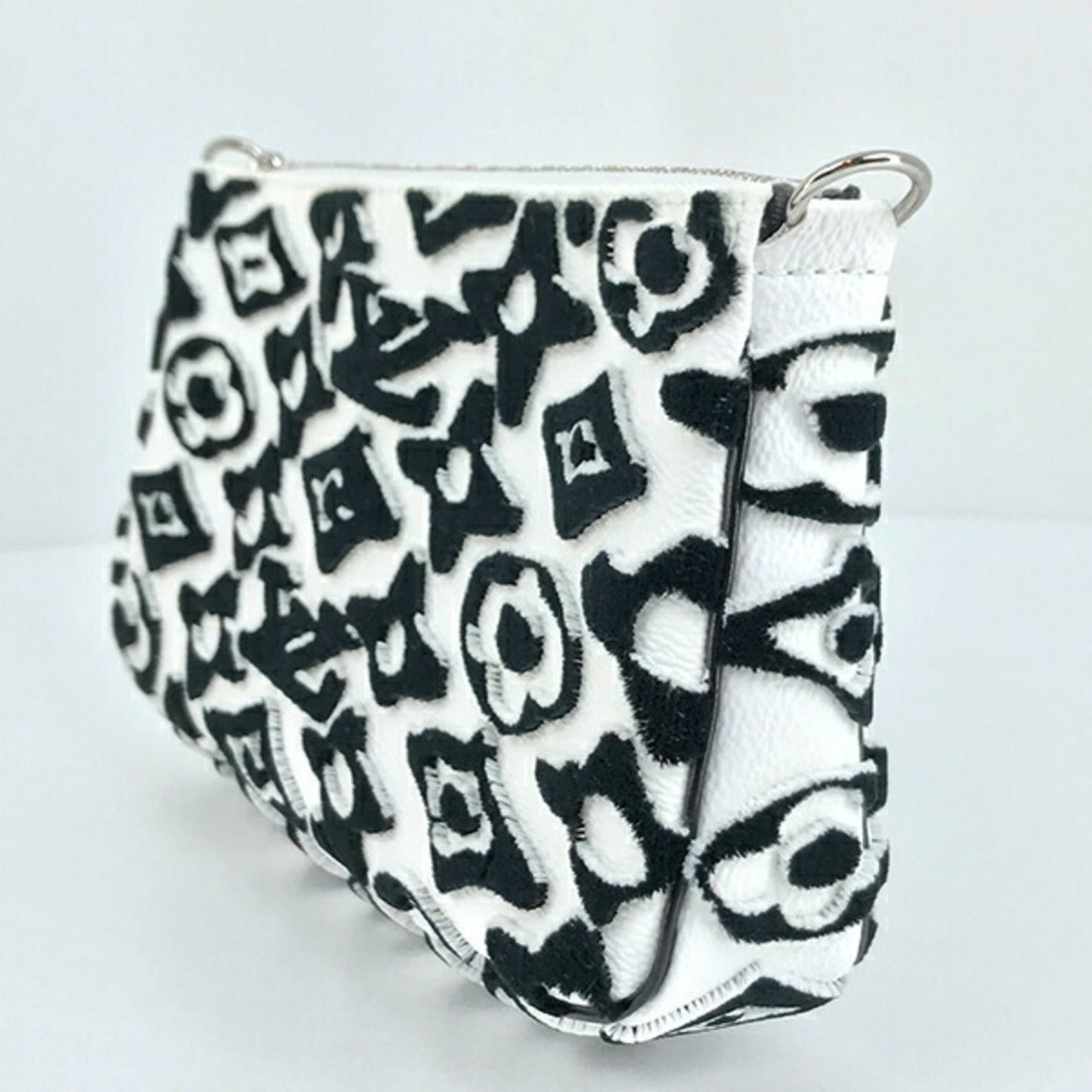 LOUIS VUITTON Mini Pochette Accessory Monogram Urus Fischer LV×UF White Black Women Men Clutch