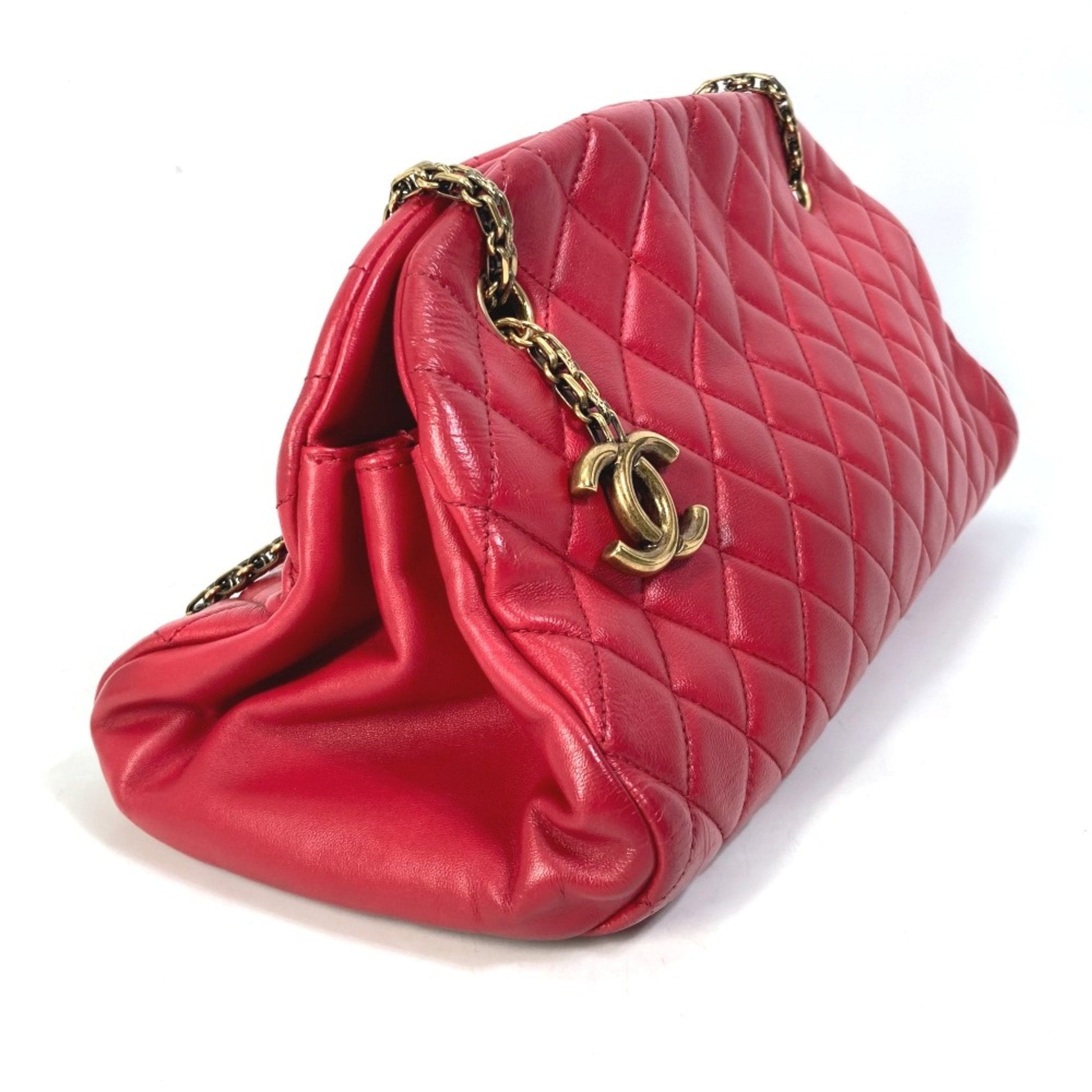 Chanel Shoulder Bag - Almora Bags