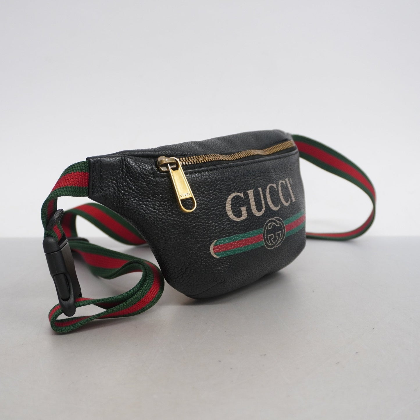 Gucci Black Leather Handbag Style 3