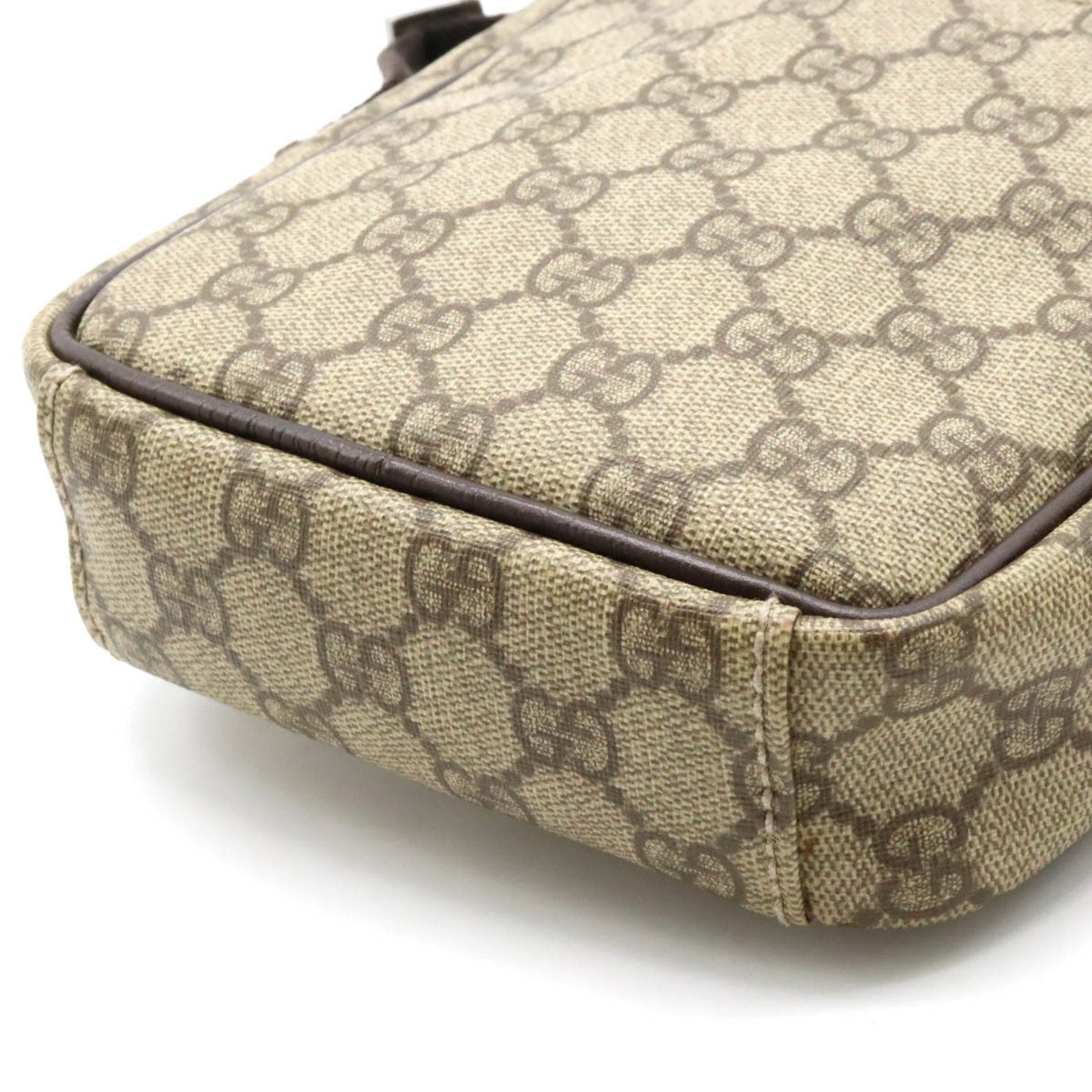 Gucci Pochette Leather Shoulder Bag