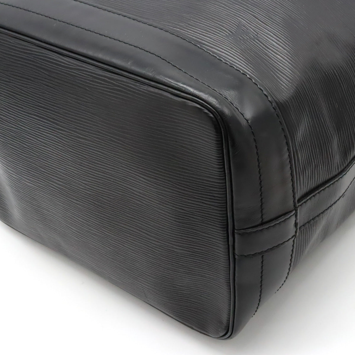 Louis Vuitton Epi Noe Shoulder Bag