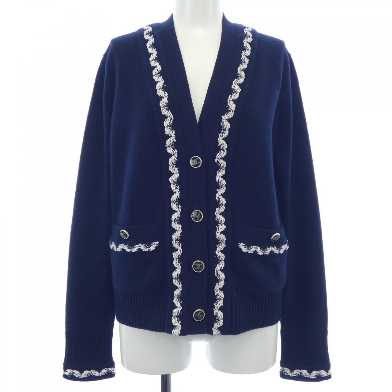 Chanel P70492K10061 Cashmere Cardigan Handbag