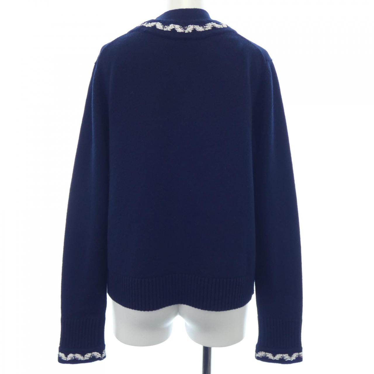 Chanel P70492K10061 Cashmere Cardigan Handbag