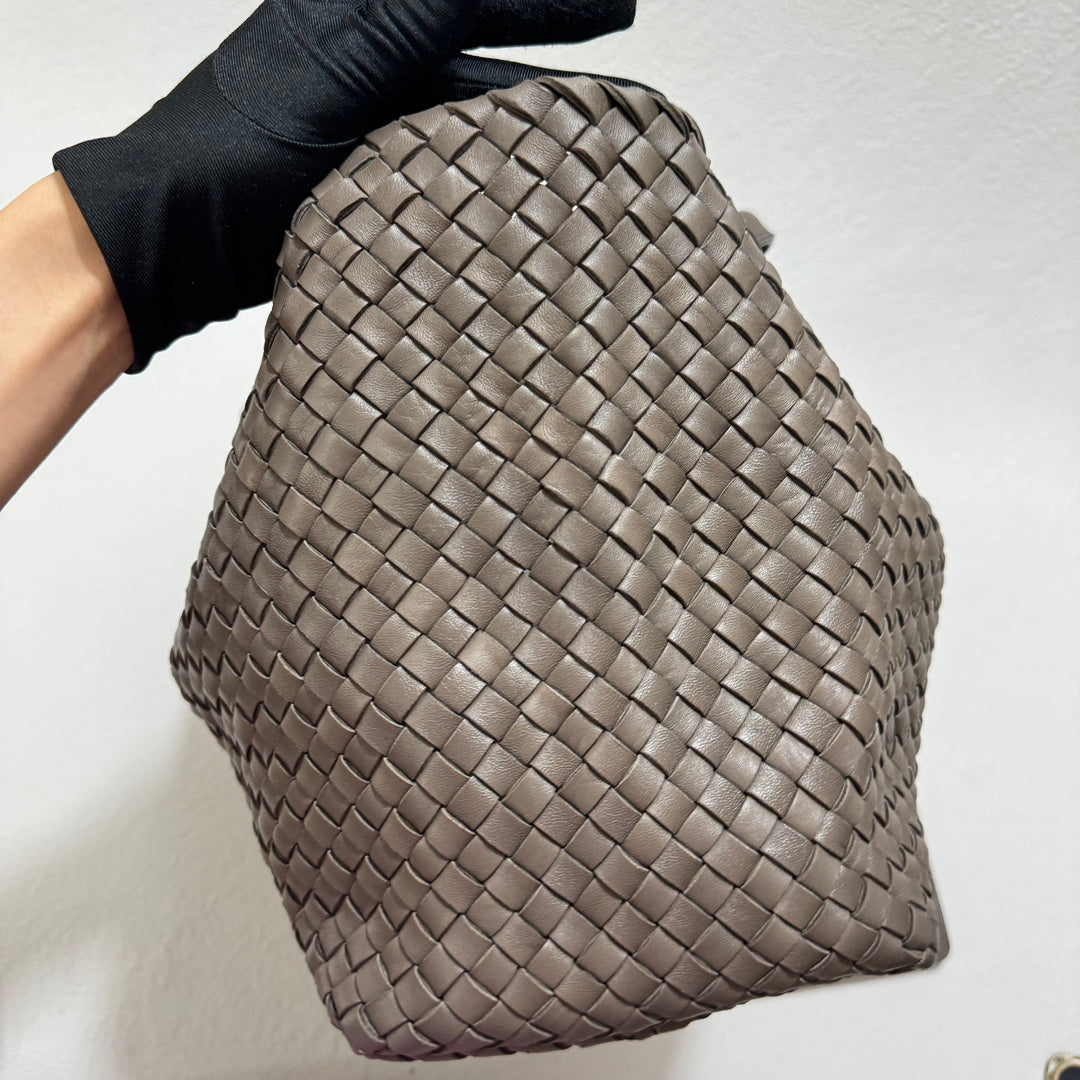 Bottega Veneta Cabat Large Intreccio Leather Tote Bag Grey 40-43cm