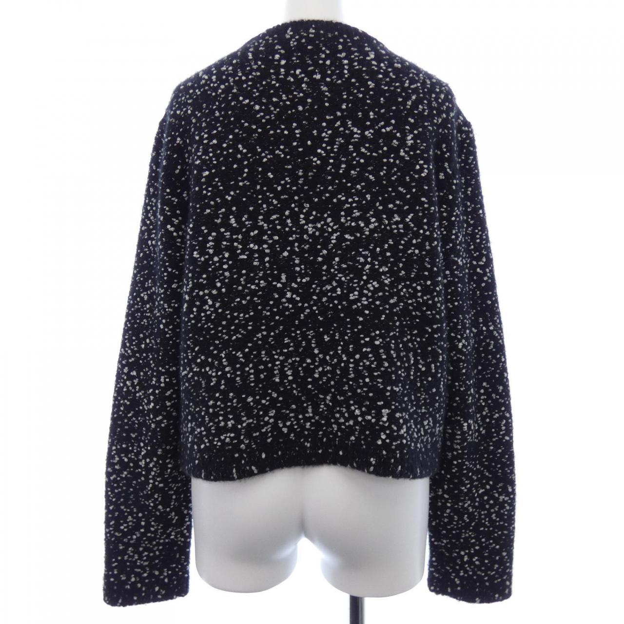 Chanel P76171K10976 Cashmere Cardigan Handbag