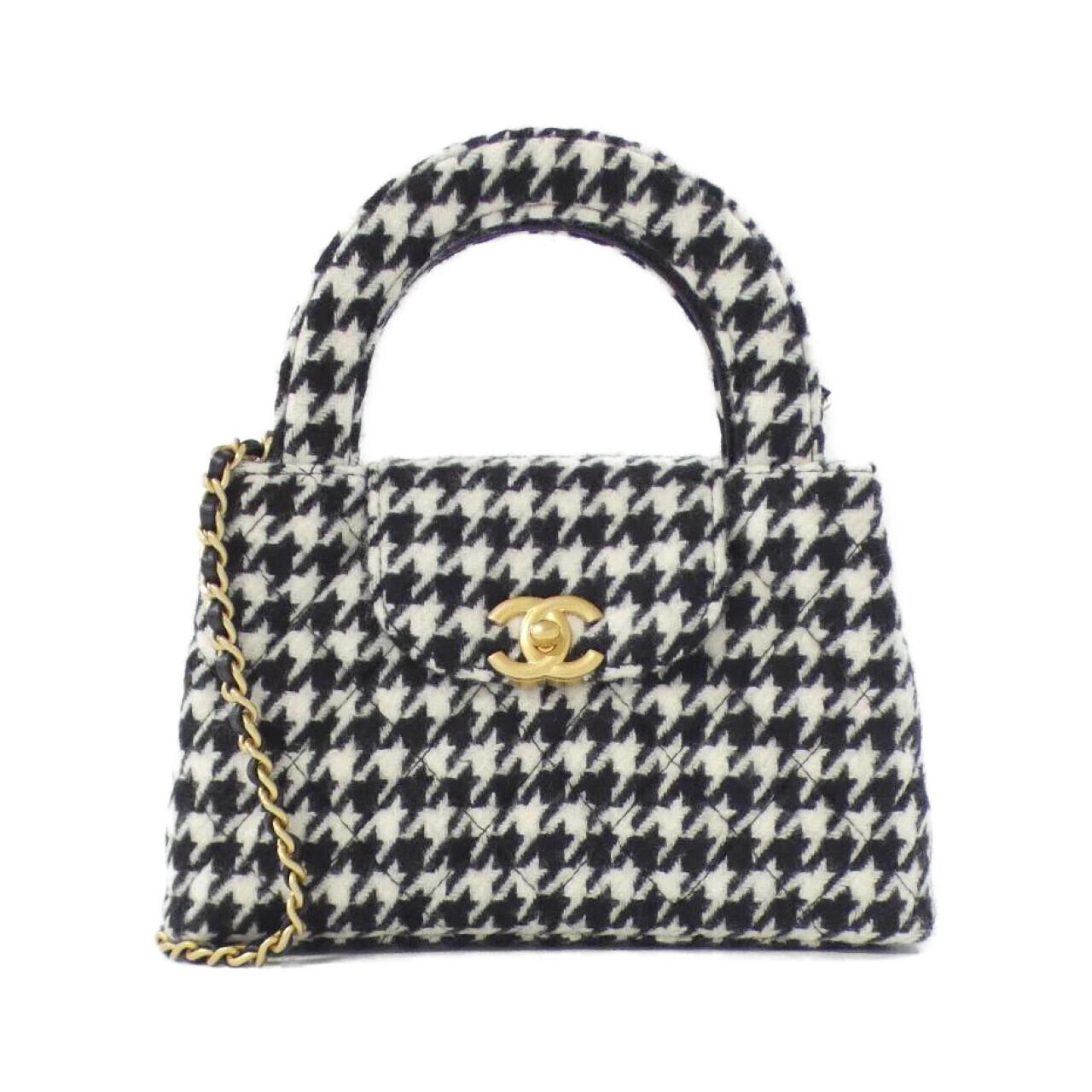 Chanel Wool Shoulder Bag