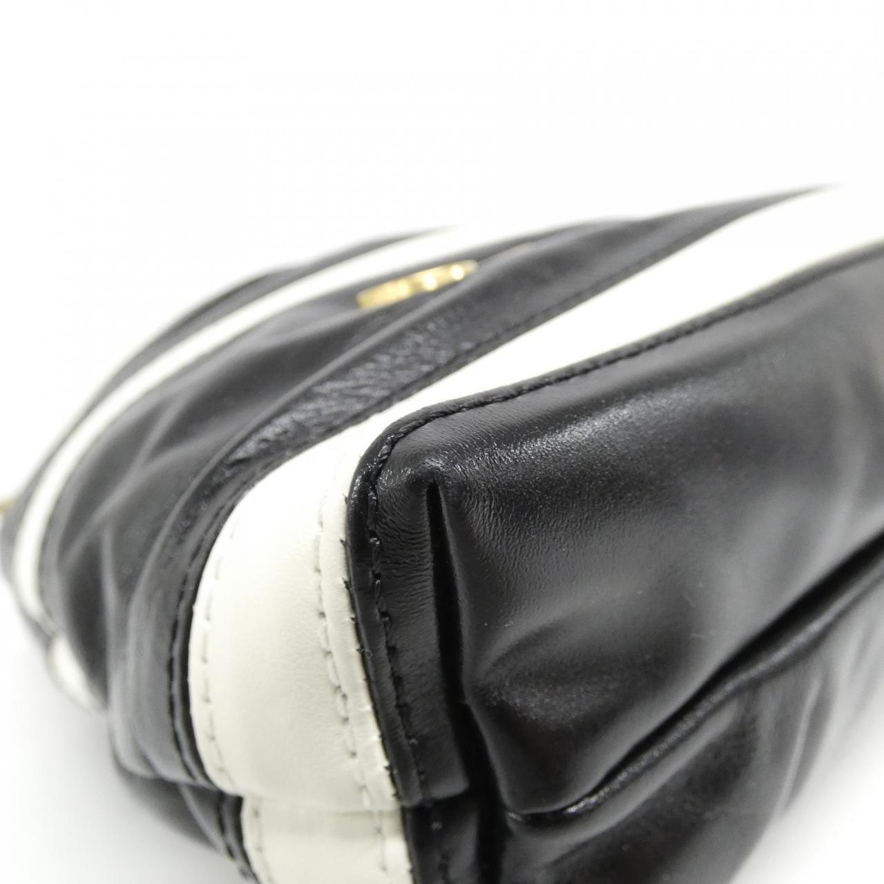 Chanel Chanel 22 Calf Bag