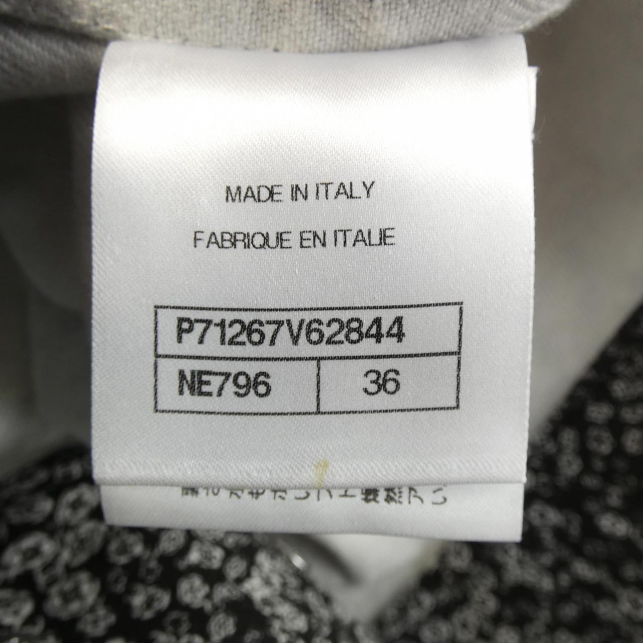 Chanel P71267V62844 Jacket Handbag