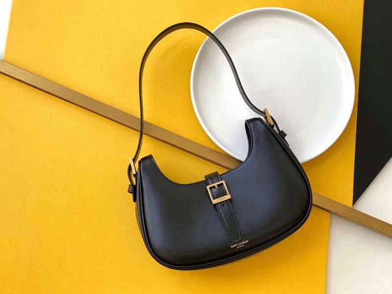 Yves Saint Laurent - Bags 