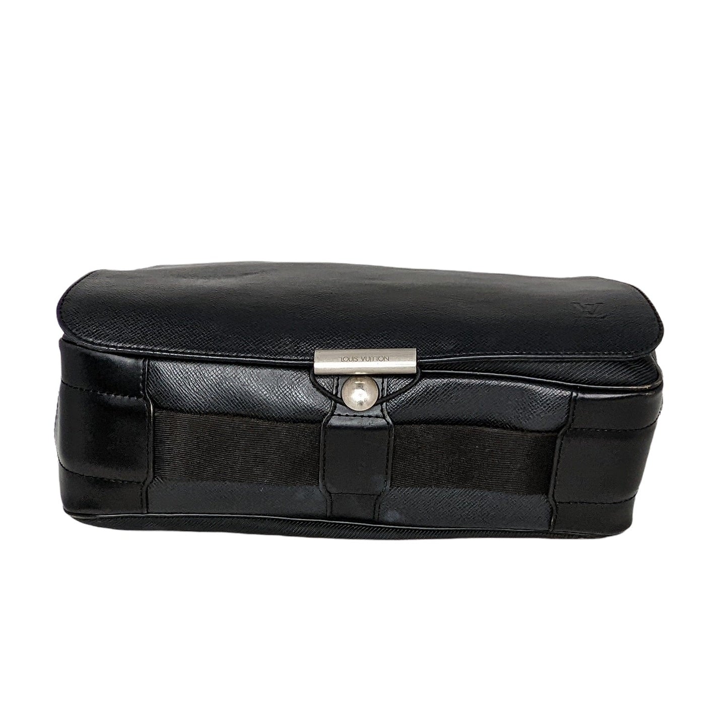 Louis Vuitton Taiga Viktor Messenger Bag