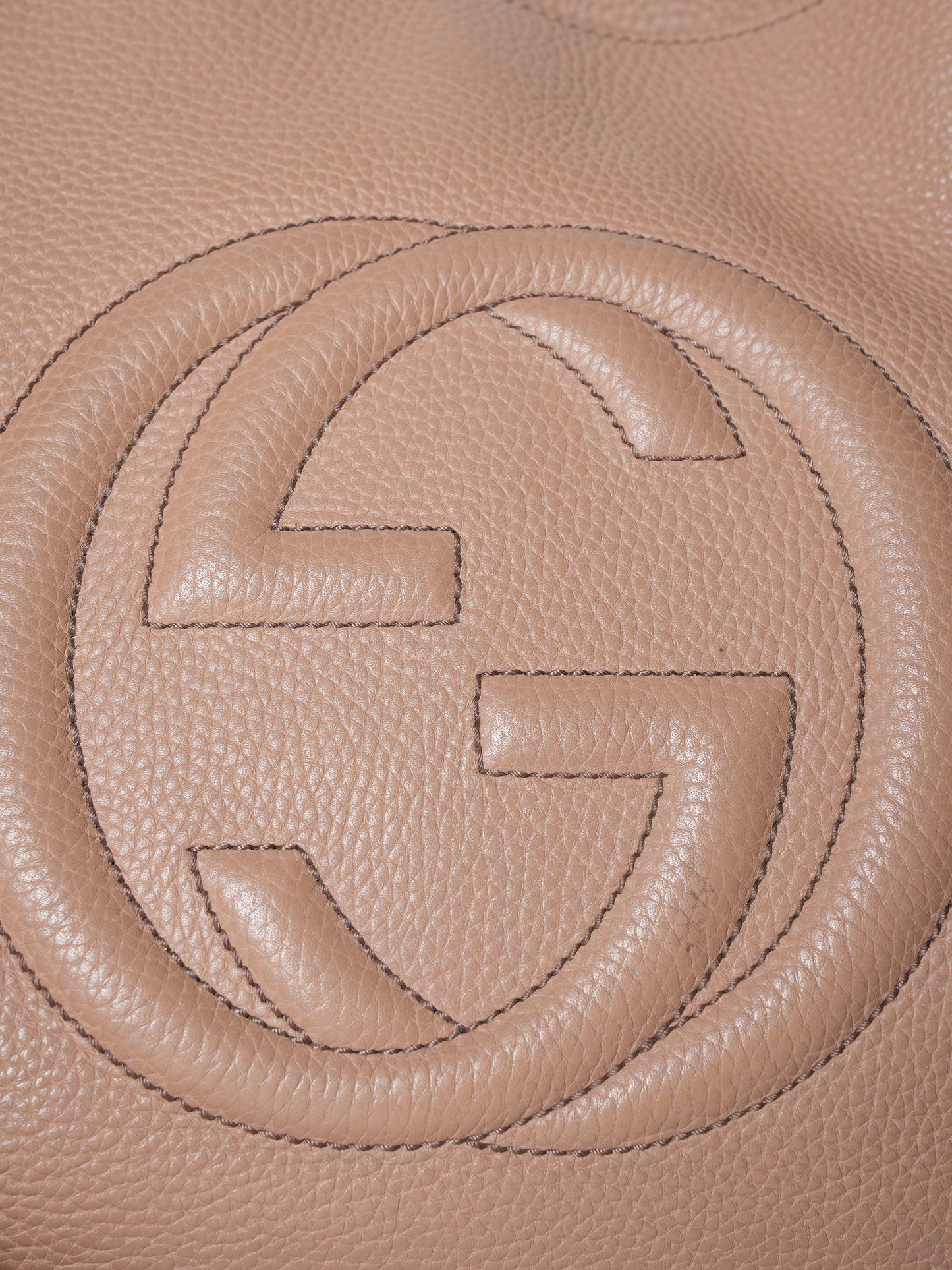 Gucci Lou Quilted Chain Tote