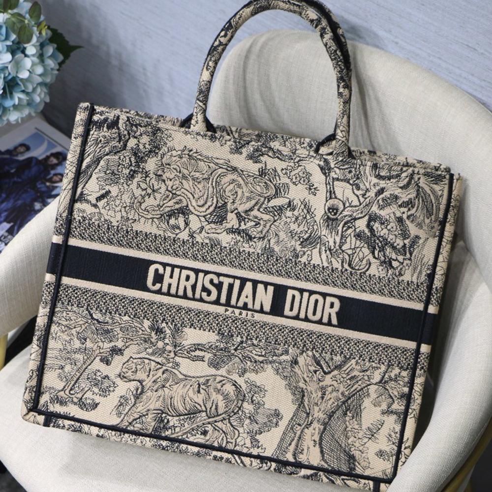 Gucci Book Tote Tote