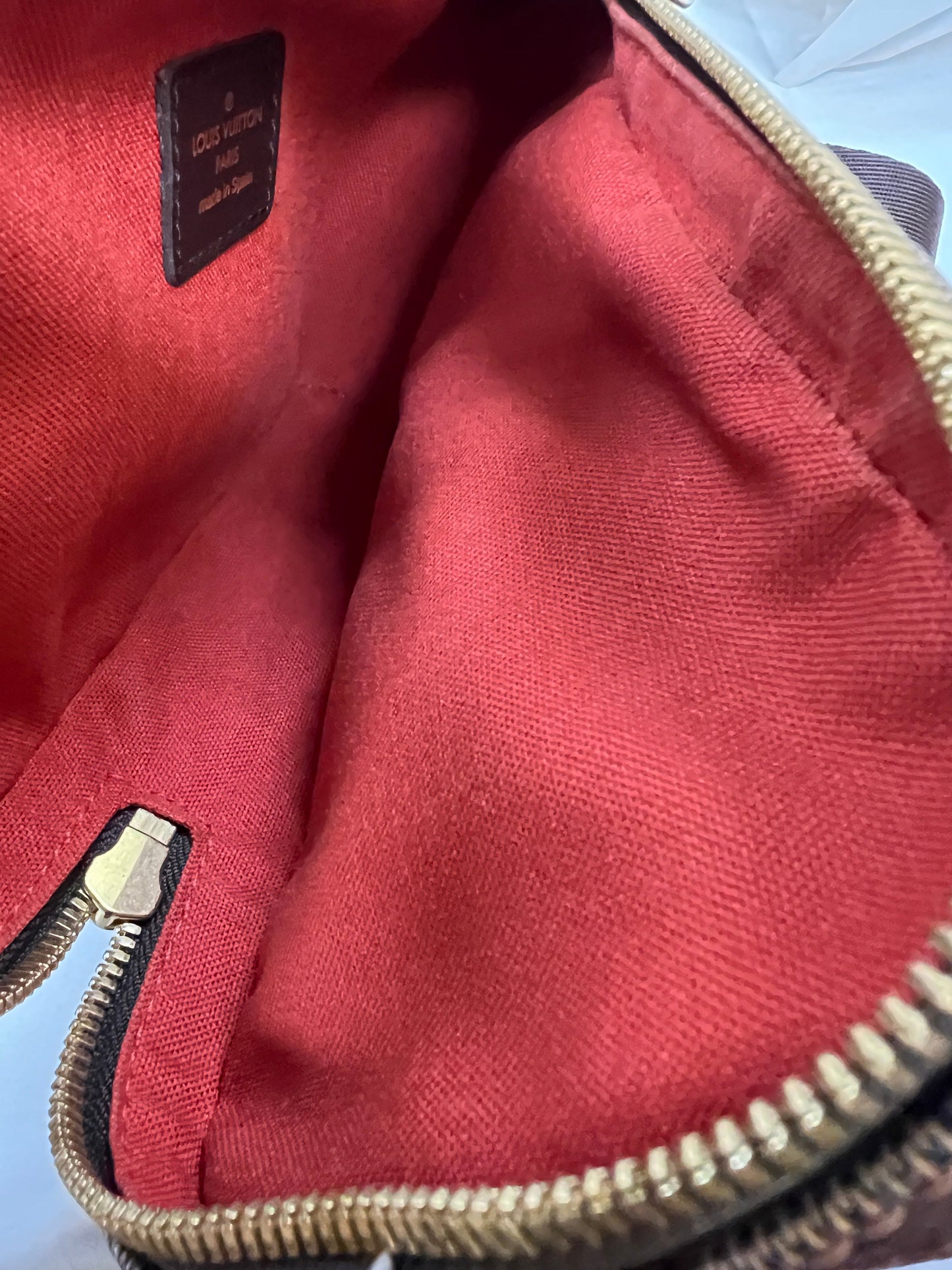 Belt Bag Luxury Designer By Louis Vuitton Size: Medium