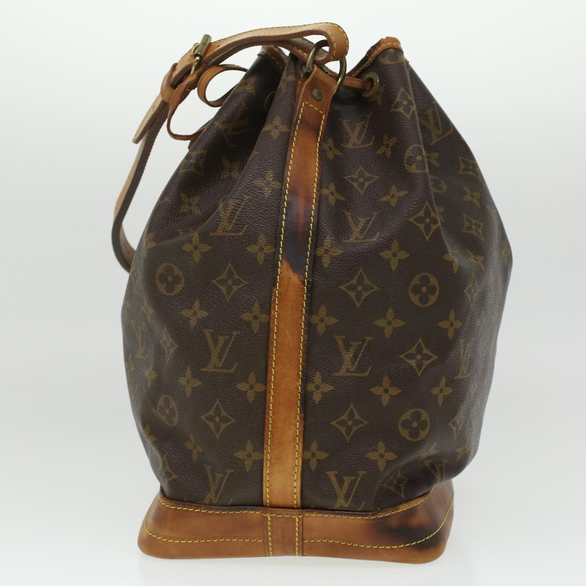 LOUIS VUITTON Monogram Noe Shoulder Bag LV Auth