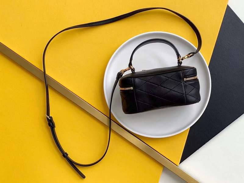 Yves Saint Laurent - Bags 