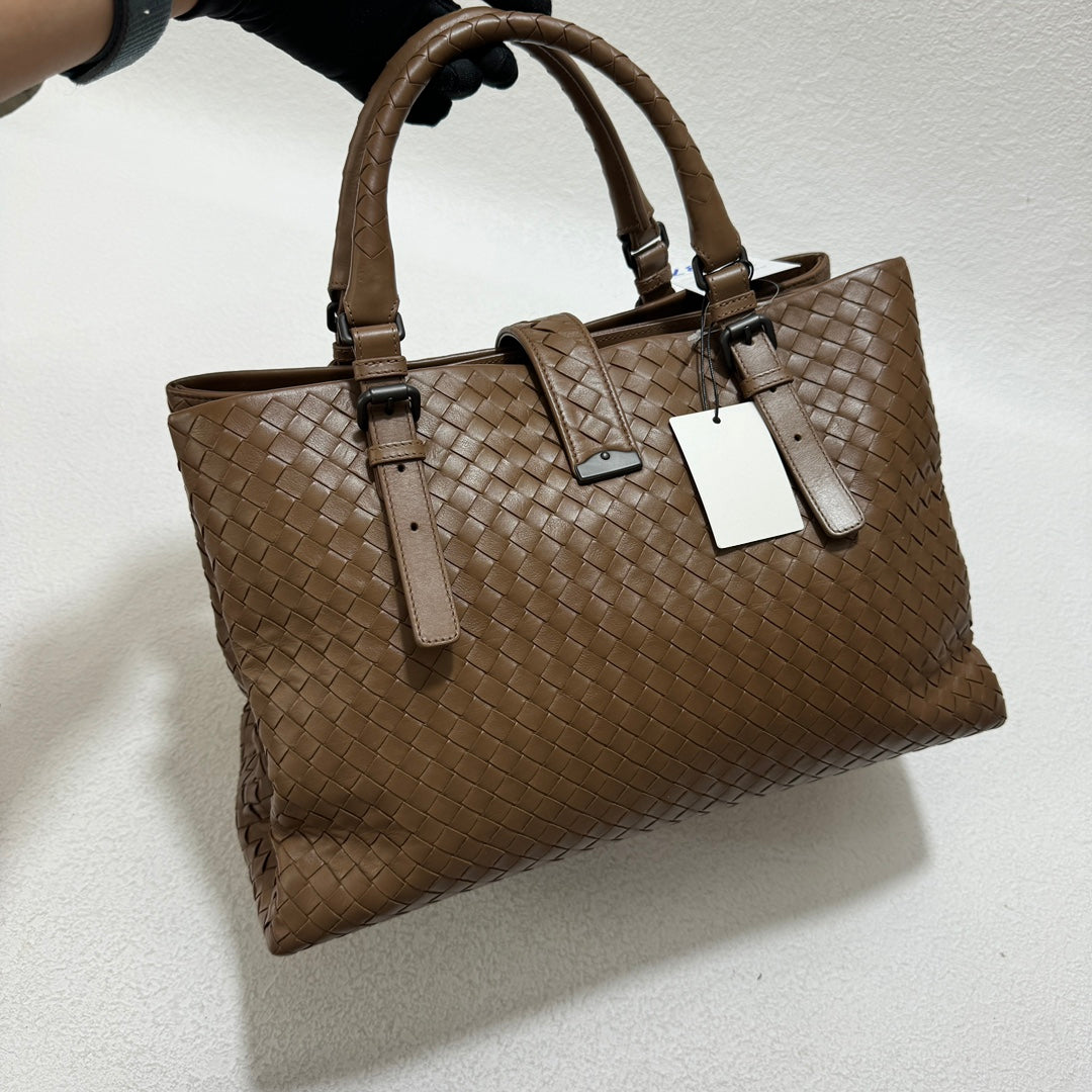 Bottega Veneta Roma Large Intrecciato Nappa Leather Caramel Brown Tan 35cm No Strap