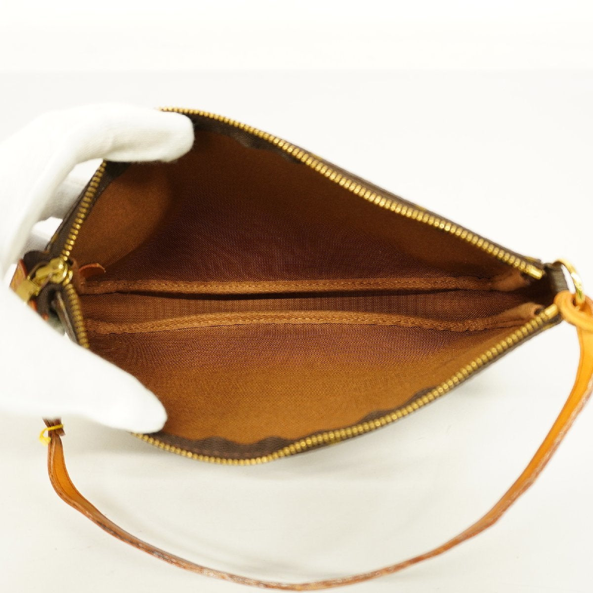 Louis Vuitton Monogram Pochette Accessoires Handbag