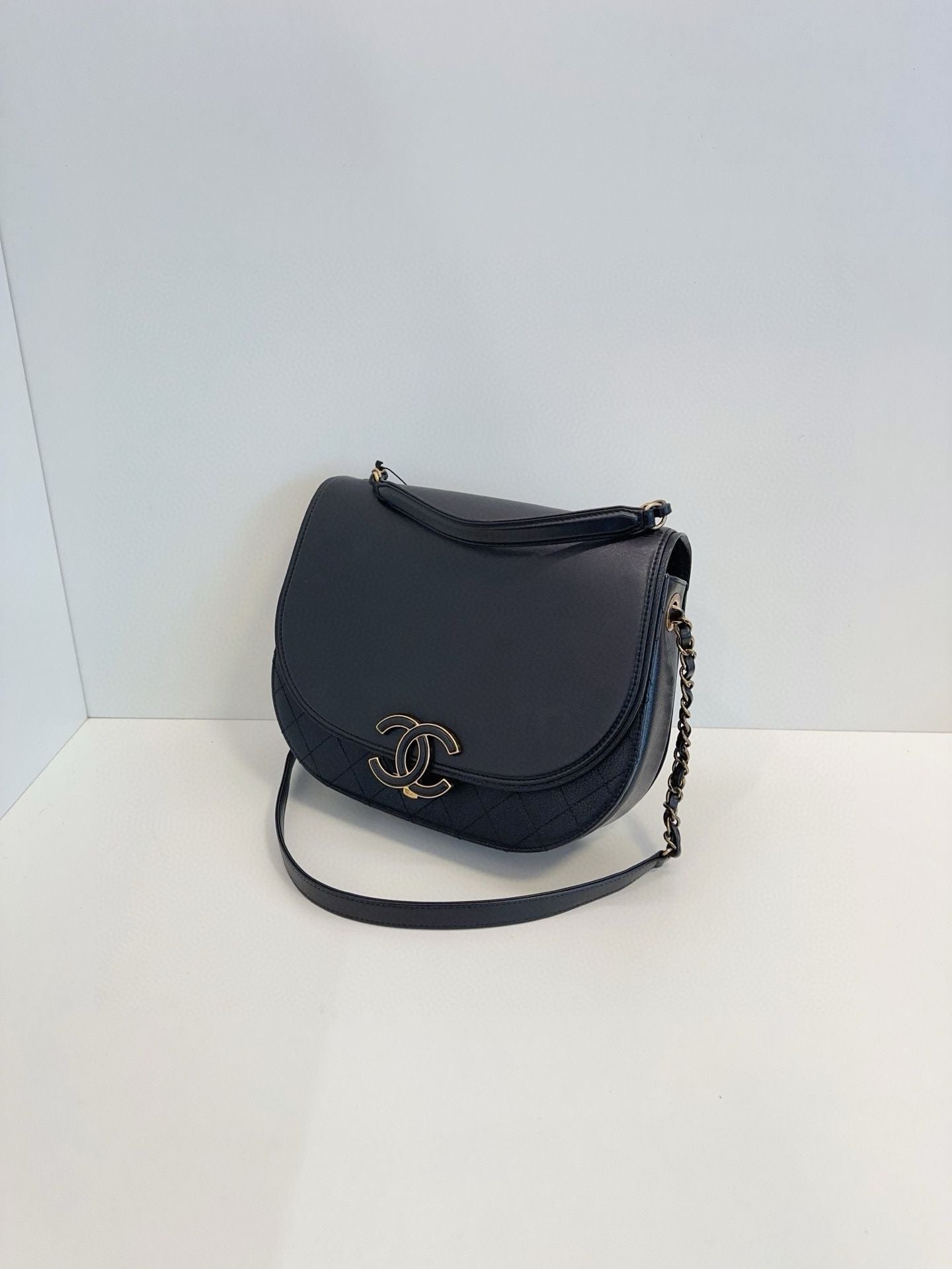 Chanel Saddle Handbag Bag - Almora Bags