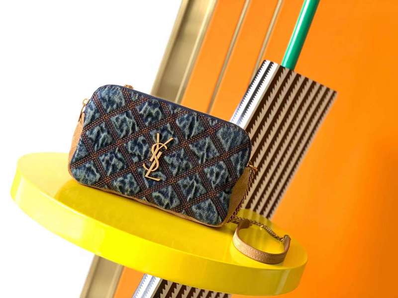 Yves Saint Laurent - Bags 