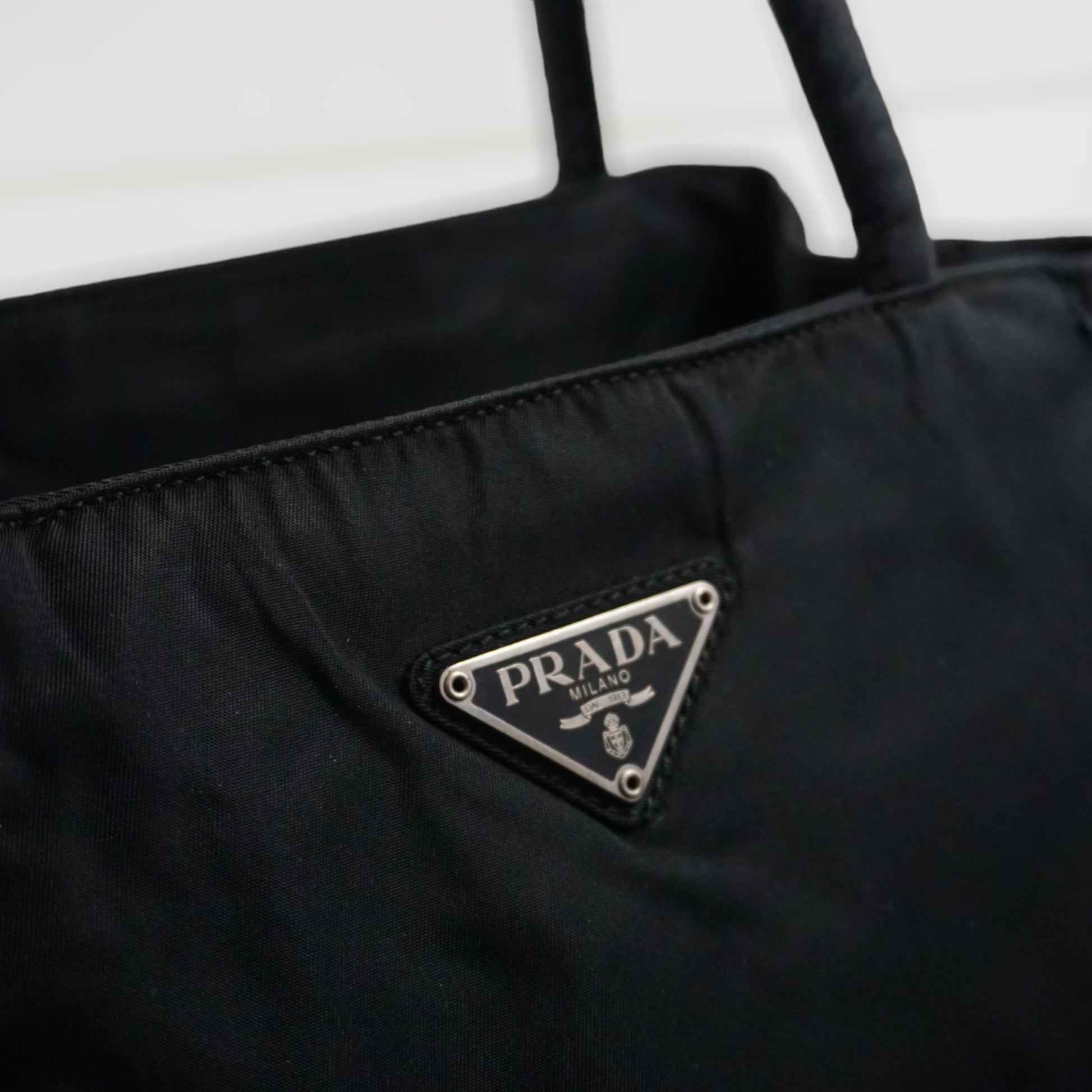 Prada Sort Tessuto City Luxury Handbag