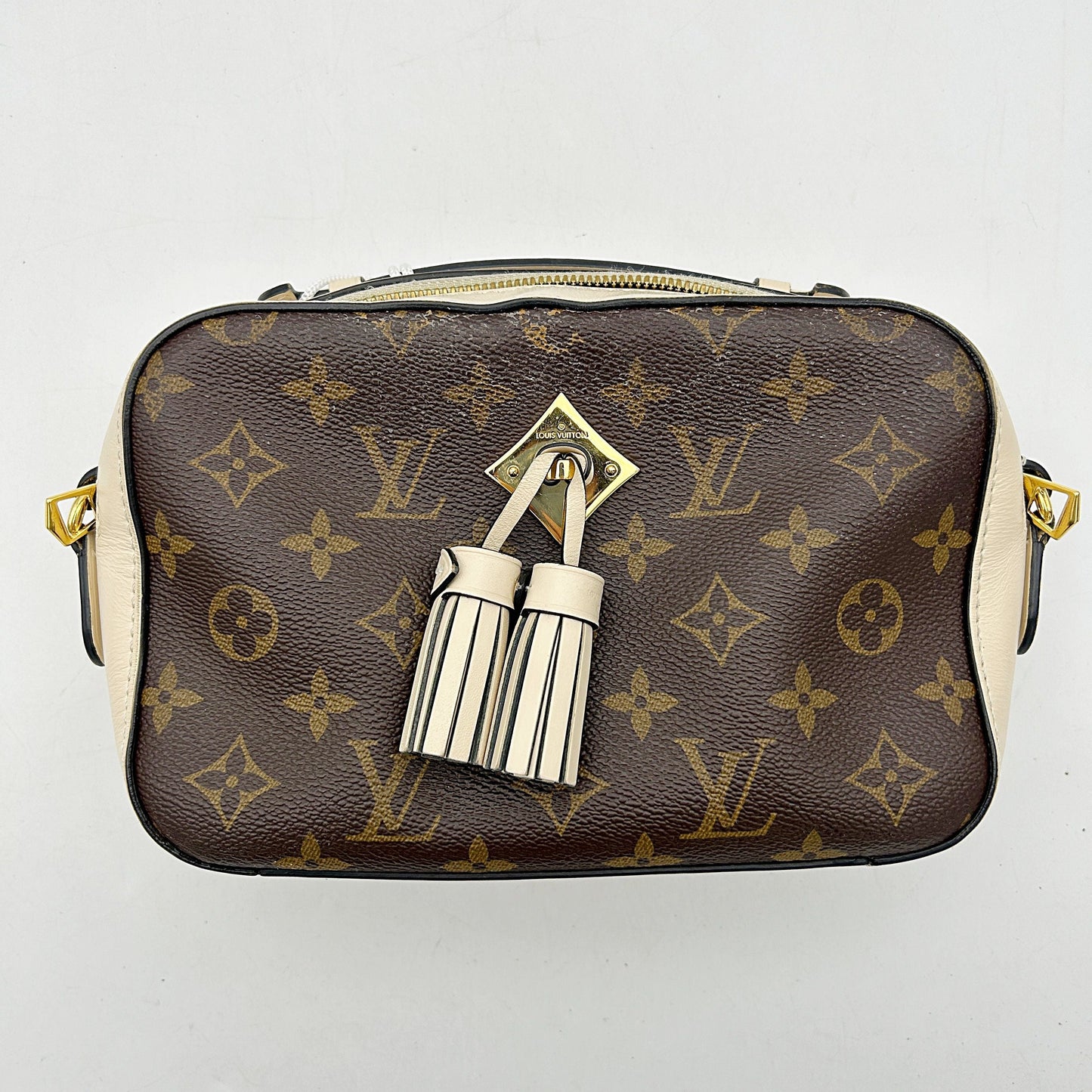 LOUIS VUITTON Monogram Saintonge Creme LA32920