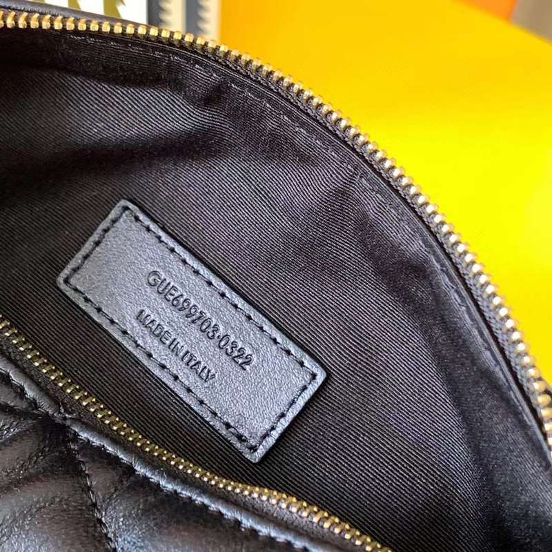 Yves Saint Laurent - Bags 