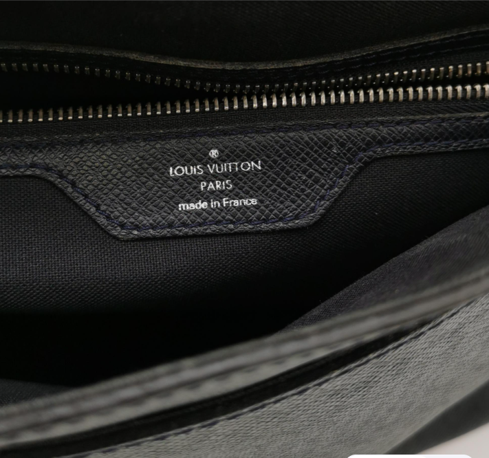 Louis Vuitton (LV) Roman bag black 32cm 250122781037265